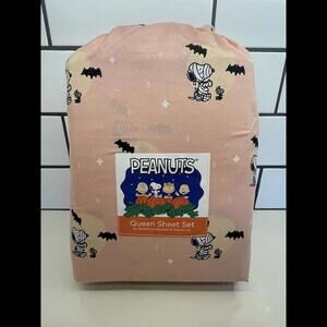 Snoopy Halloween Sheets Queen Set Pink   Berkshire Peanuts Mummy Bats Stars Fall